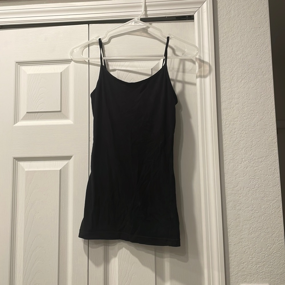 plain black tank top